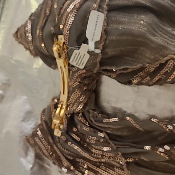 Anthropologie Bow Hair Clip - Picture 2 of 4